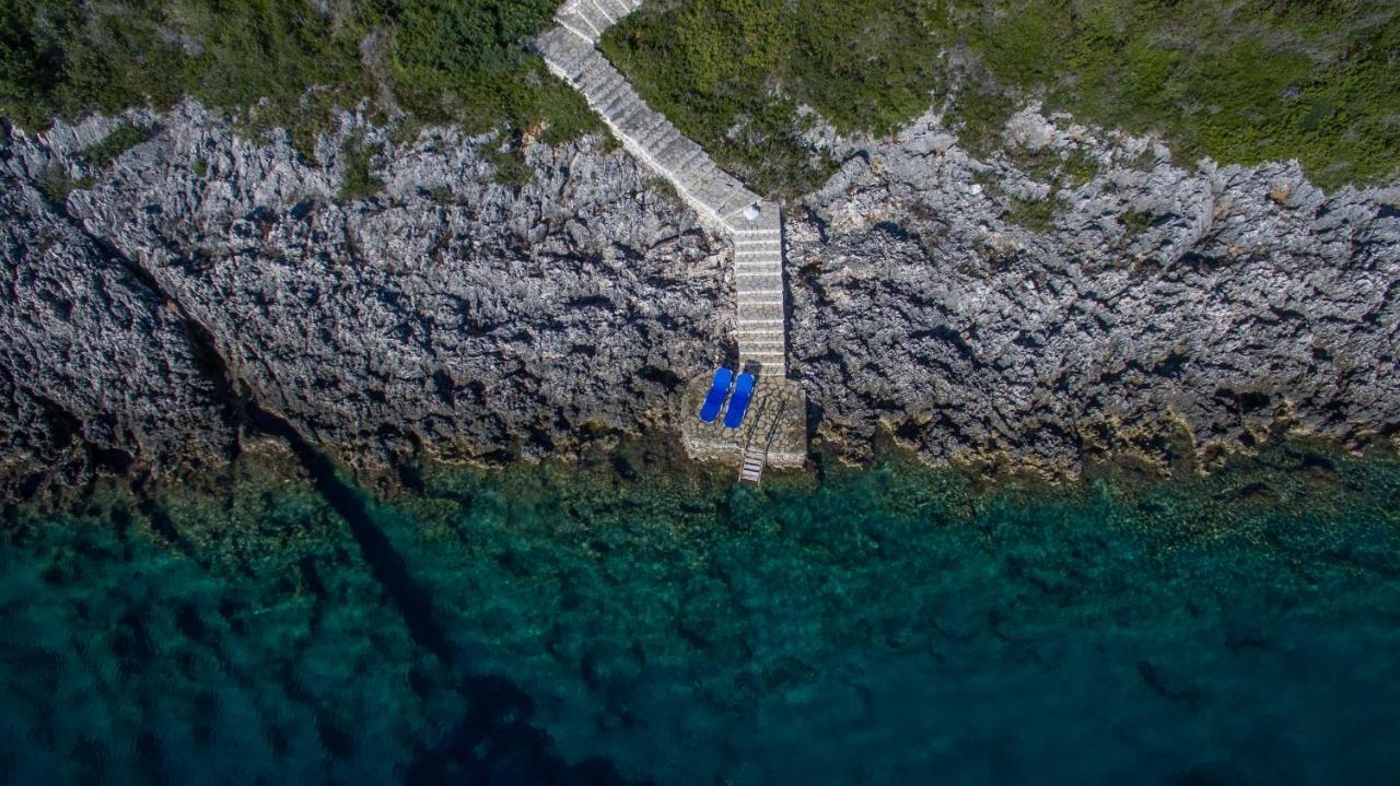 Iris Villas Lefkada - Marine Villa With Private Sea Access Сівота Екстер'єр фото